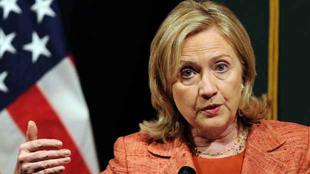 Hillary Clinton em coletiva à imprensa após reunião com autoridades paquistanesas