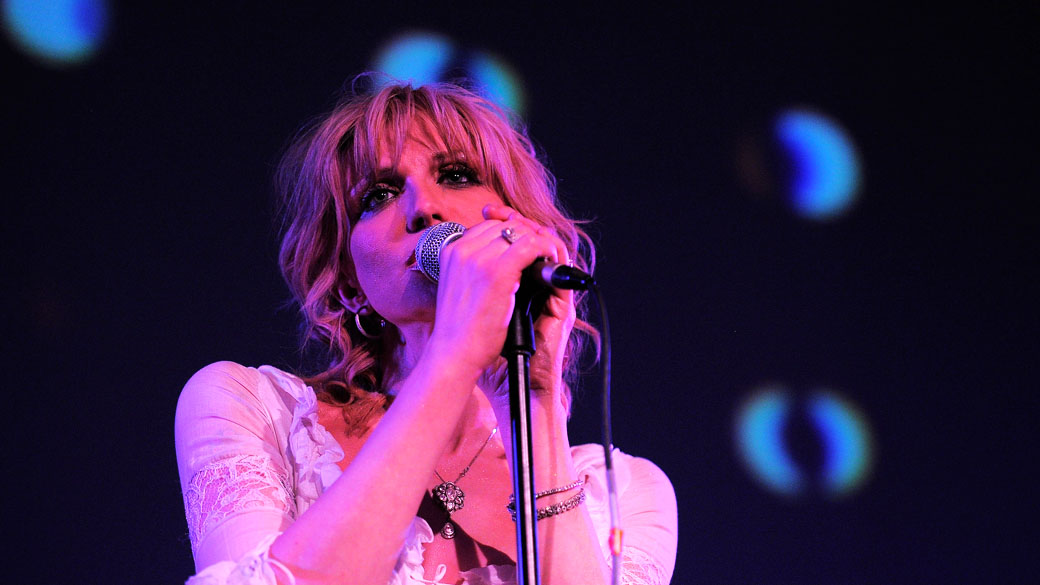 Courtney Love durante show do Hole em Nova York, em 2011