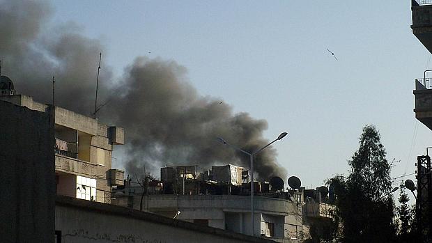Fogo na cidade síria de Homs