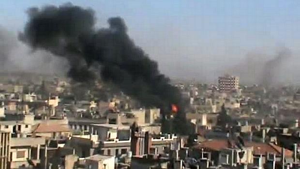 Cidade de Rastan, na província de Homs, foi bombardeada por tropas do governo
