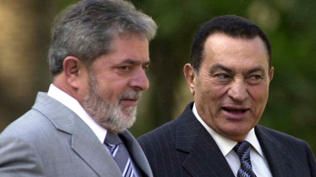 Hosni Mubarak com Lula em 2003