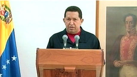 O ditador Hugo Chávez, durante pronunciamento na TV venezuelana em que admitiu ter câncer