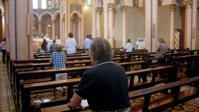 Missa da manhã desta sexta-feira na Igreja de Nossa Senhora da Paz, em Ipanema, zona sul do Rio: catolicismo encolheu no Brasil Missa da manhã desta sexta-feira na Igreja de Nossa Senhora da Paz, em Ipanema, zona sul do Rio: catolicismo encolheu no Brasil