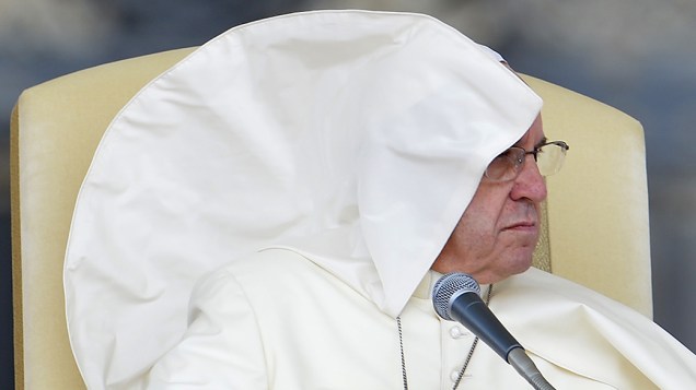Papa Francisco durante audiência geral na Praça de São Pedro, no Vaticano
