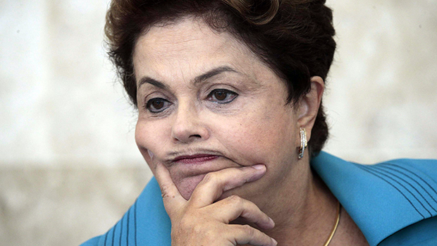 Dilma Rousseff durante reunião do Conselho de Desenvolvimento Econômico e Social, no Palácio do Planalto, em Brasília