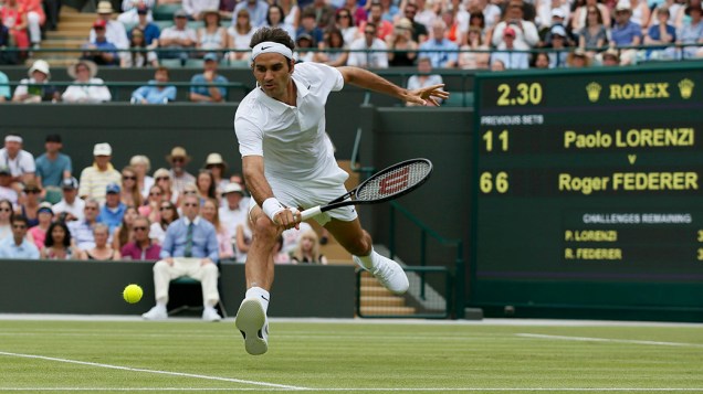 Roger Federer, durante sue estreia em Wimbledon, na Inglaterra