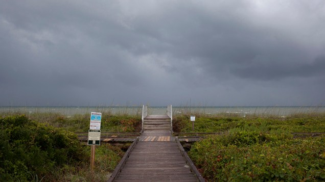 Nos Estados Unidos, furacão Arthur se aproxima da costa na praia de Myrtle, na Carolina do Sul; É o primeiro furacão da temporada do Atlântico neste ano
