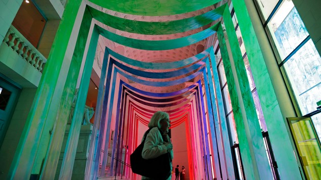 Criação da artista Elsa Tomkowiak dentro do teatro Graslin como parte do festival de arte "A viagem para Nantes", na França