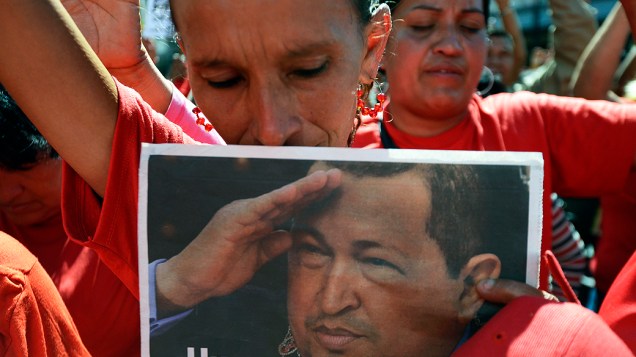 Simpatizantes do presidente Hugo Chávez durante manifestação, em Caracas