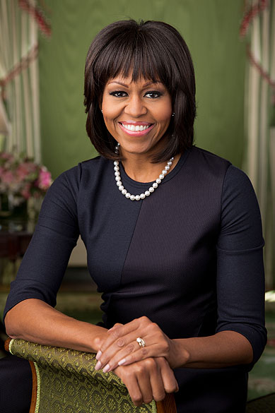 A Casa Branca divulgou nesta quarta-feira (20) o novo retrato oficial da primeira-dama Michelle Obama
