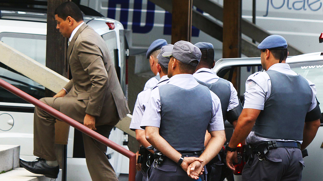 Mizael Bispo chega ao fórum para o segundo dia de julgamento