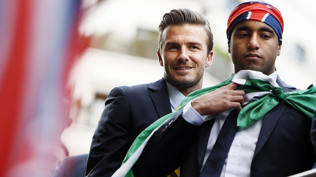 David Beckham e Lucas comemoram título do Campeonato Francês pelo PSG
