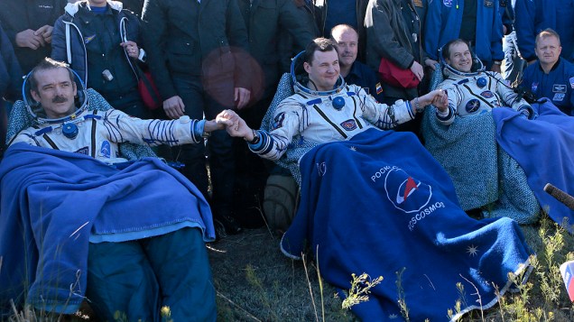 Depois de cinco meses em missão no espaço, astronautas pousaram no Cazaquistão