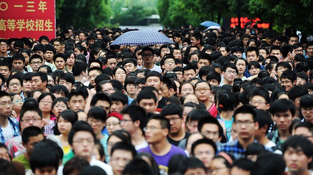 Mais de nove milhões de estudantes chineses farão nesta sexta-feira e sábado o exame nacional de ingresso na universidade, chamado de "gaokao" - uma espécie de "Enem chinês"