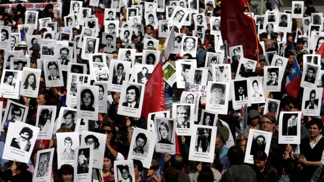Em Santiago, manifestação em memória ex-presidente chileno Salvador Allende, que morreu em 11 de setembro 1973, durante golpe liderado por Augusto Pinochet
