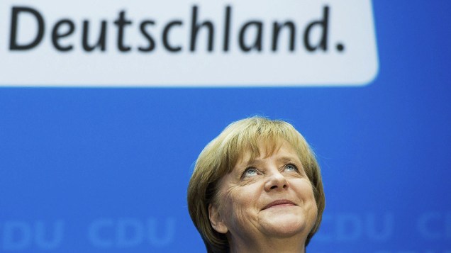 Chanceler alemã, Angela Merkel falou com os jornalistas após reunião de seu partido, União Democrata Cristã (CDU), em Berlim