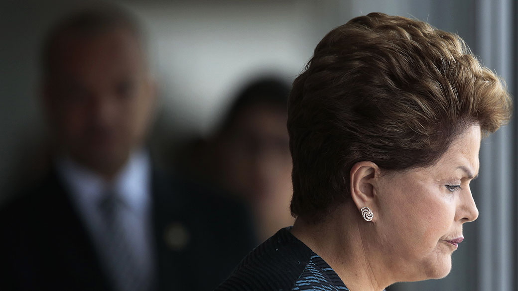 Dilma no Twitter: 'Firmamos um pacto pela responsabilidade fiscal'