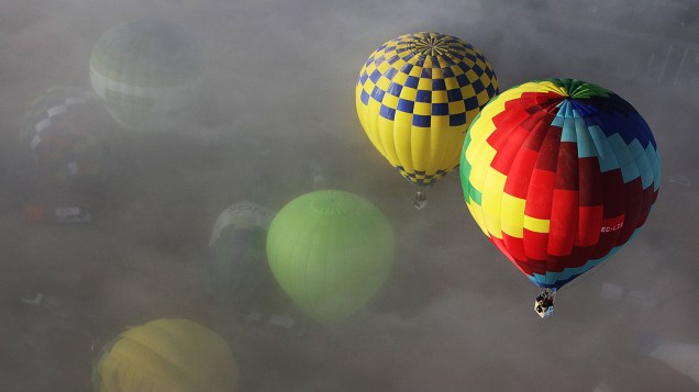Concurso de balões em Portugal durante festival na cidade de Fronteira