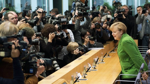 Angela Merkel antes de anunciar coalizão de governo para os próximos quatro anos com o Partido Social-Democrata, na Alemanha
