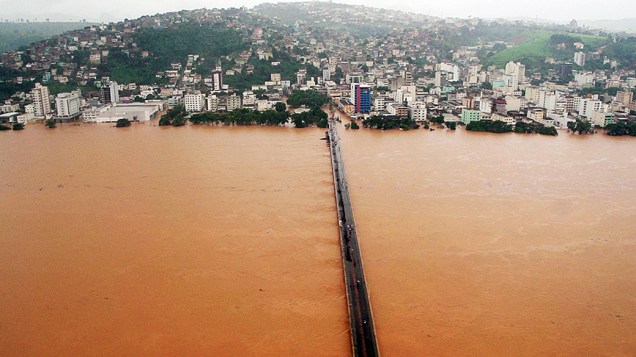 imagem cedida pela assessoria de imprensa do estado do Espírito Santo, mostra a inundação provocada pela cheia do rio Doce, na capital Vitória