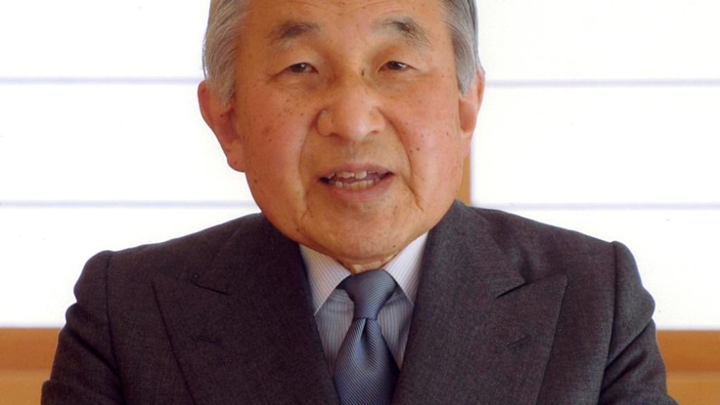 Imperador Akihito pede calma à população