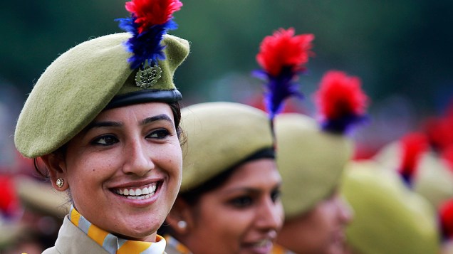 Membro da polícia especial marcha durante cerimônia pelo Dia da Independência, em Nova Déli, na Índia