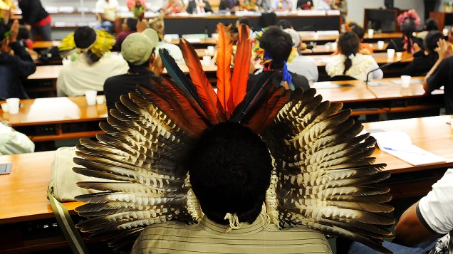 Grupo de indígenas é recebido nesta terça-feira (4) pela Comissão de Direitos Humanos na Câmara, em Brasília