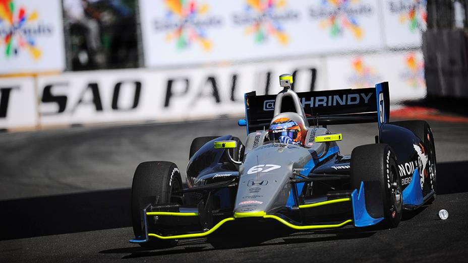 Josef Newgarden durante o treino de classificação da São Paulo Indy 300 neste sábado (04), no Anhembi