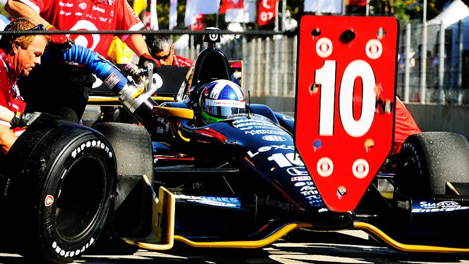 Dario Franchitti no treino para a Indy 300