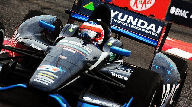 Piloto Rubens Barrichello no treino livre da fórmula Indy, no sambodromo do Anhembi