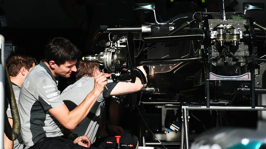 O trabalho nos boxes e área de paddock do Autódromo de Interlagos