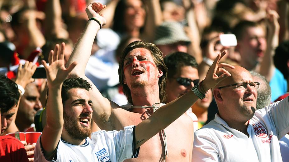 A despedida da seleção inglesa da Copa do Mundo, no empate sem gols com a Costa Rica, no Mineirão, em Belo Horizonte