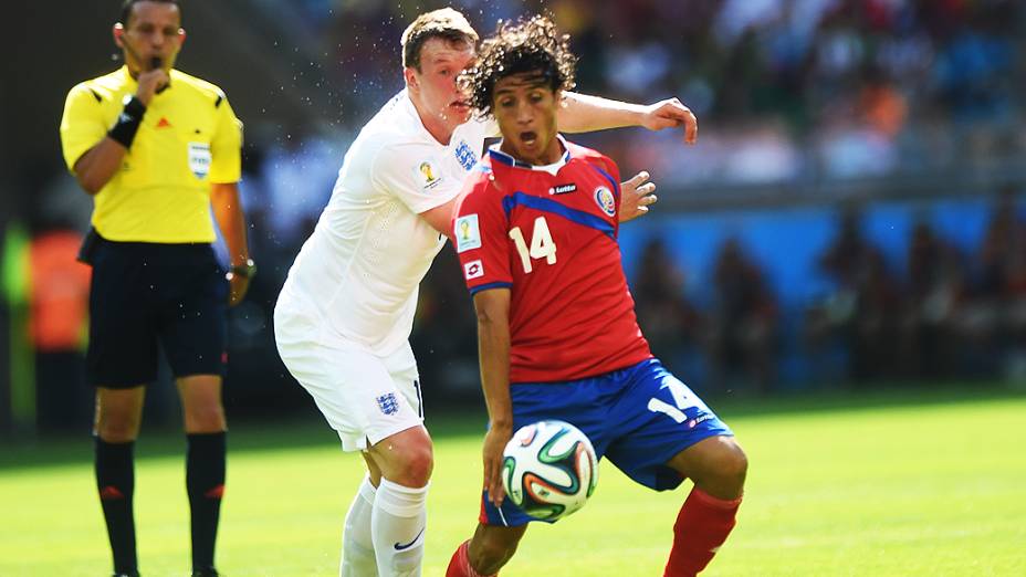 Lance no jogo entre Costa Rica e Inglaterra no Mineirão, em Belo Horizonte