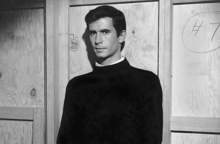 Anthony Perkins em Psicose, dirigido por Alfred Hitchcock em 1960.