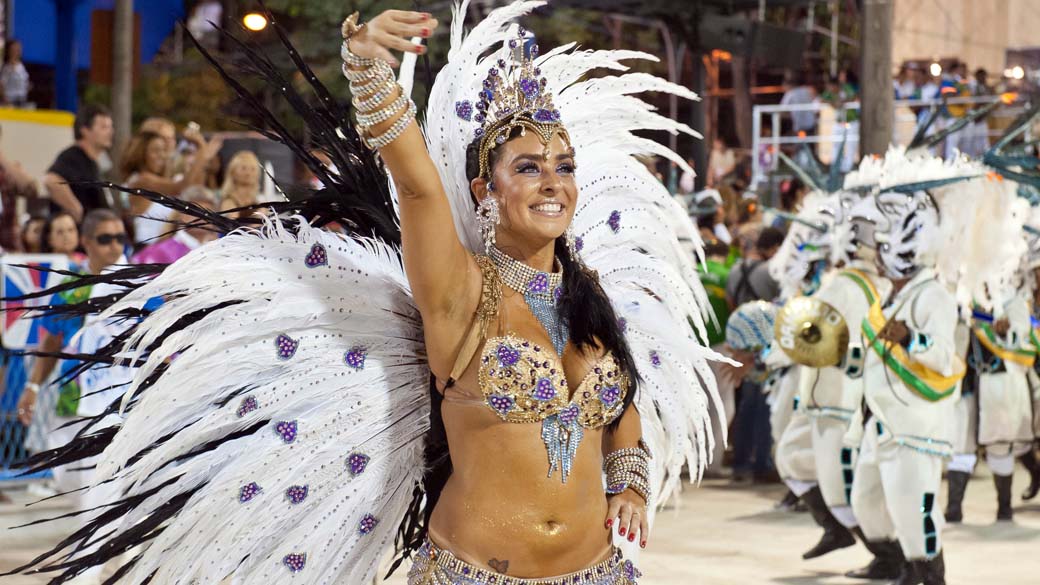 Desfile dos Inocentes de Belford Roxo, no Rio de Janeiro