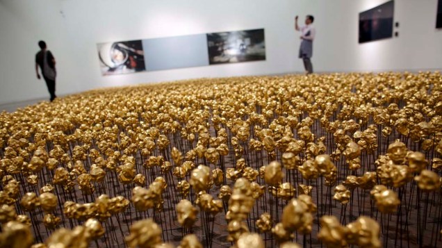 Em Pequim, instalação do artista chinês Fang Lijun na galeria Pin