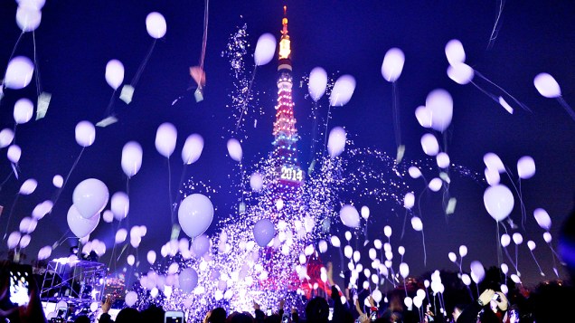 Celebração do Ano Novo em Tóquio, no Japão Celebração do Ano Novo em Tóquio, no Japão