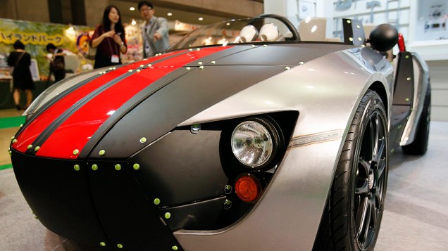 Visitantes olham novo kit montadora japonesa Toyota, carro elétrico para crianças Camatte57s Sport acionado por eletricidade, durante a Tokyo Toy Show, em Tóquio