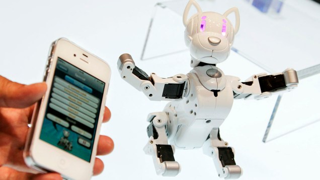 Omnibot i-SoDOG que pode ser controlado com um iPhone