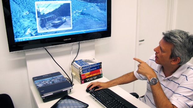 Sala de controle do sistema de monitoramento: mapeamento está sendo testado em Petrópolis