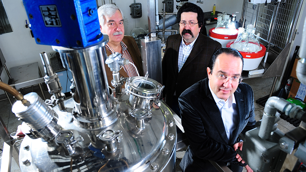 Os irmãos Fernando, Cleiton e Paulo de Castro Marques, donos da Biolab e da União Química