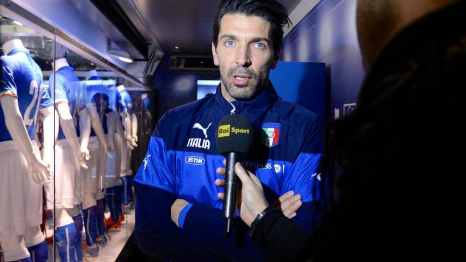 O lançamento da camisa da seleção italiana para a Copa do Mundo de 2014