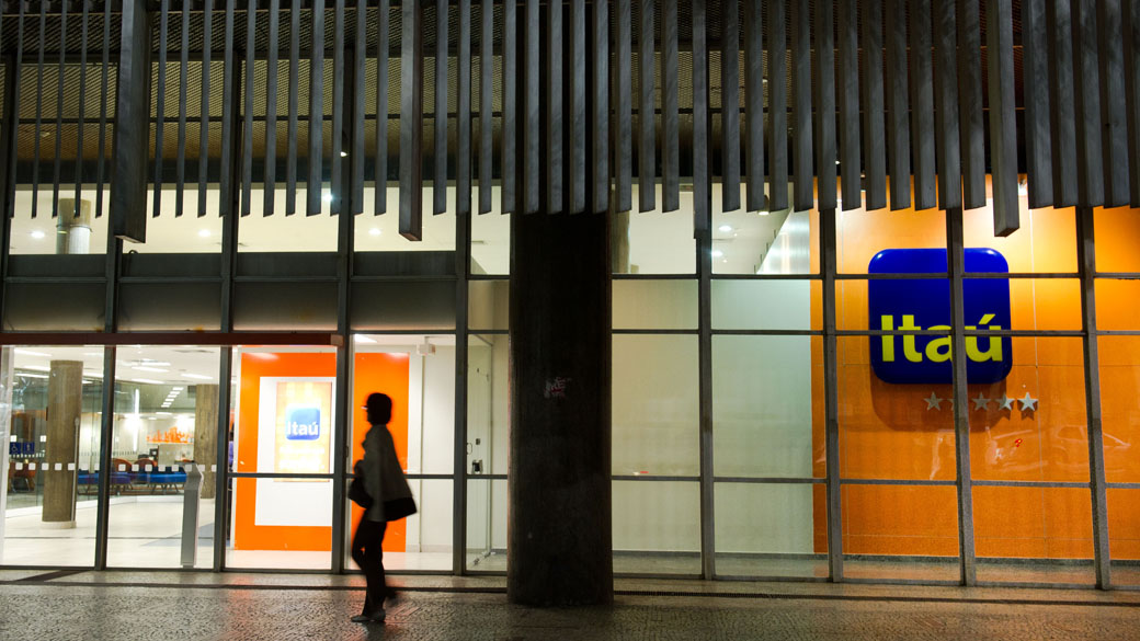 Fachada do banco Itaú na Av. Paulista