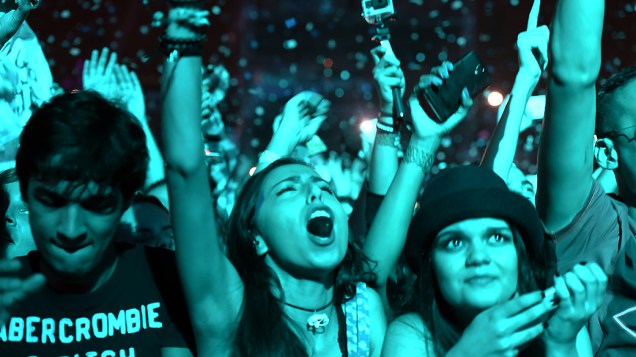 Público na apresentação do Calvin Harris no Lollapalooza 2015