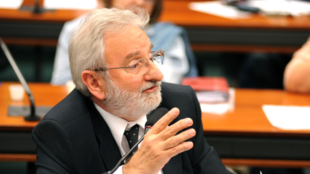 O deputado federal Ivan Valente, do PSOL: frente contra o voto secreto no Congresso