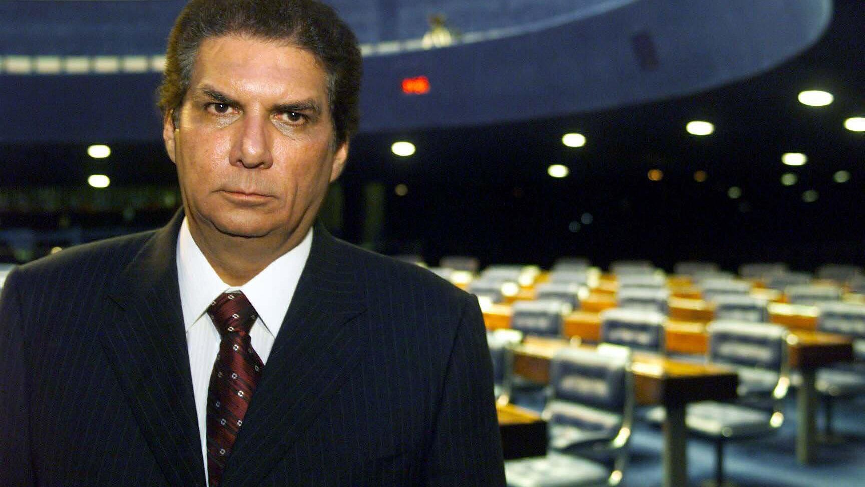 Jader Barbalho no plenário do Senado: posse liberada