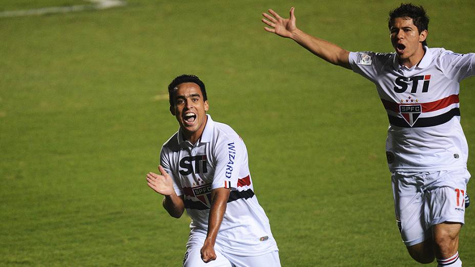 Gol de Jadson do São Paulo no jogo de ida das oitavas de final da Taça Libertadores da América no Morumbi