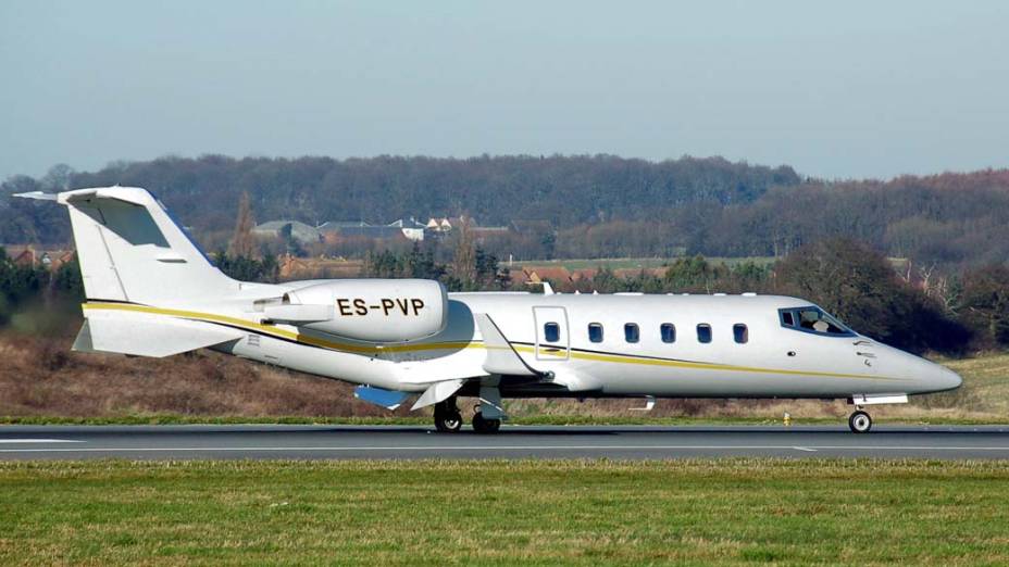 Leajet 60 da Bombardier - Um dos mais populares em sua categoria. Custa em torno de 13 milhões de dólares e comporta quatro pessoas.