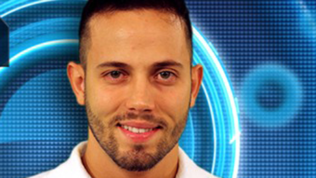 João Almeida, 31 anos cartomante do Rio de Janeiro João Almeida, 31 anos cartomante do Rio de Janeiro