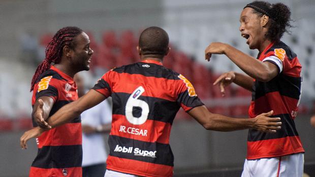 Wagner Love marca para sua equipe durante partida entre Flamengo x Emelec válida pela Copa Libertadores realizado no Estádio do Engenhão